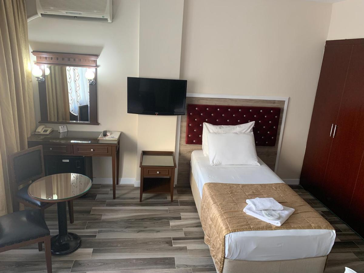Kecik Hotel Istanbul Exterior photo