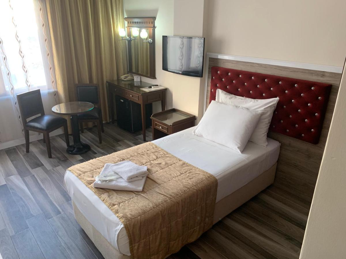 Kecik Hotel Istanbul Exterior photo